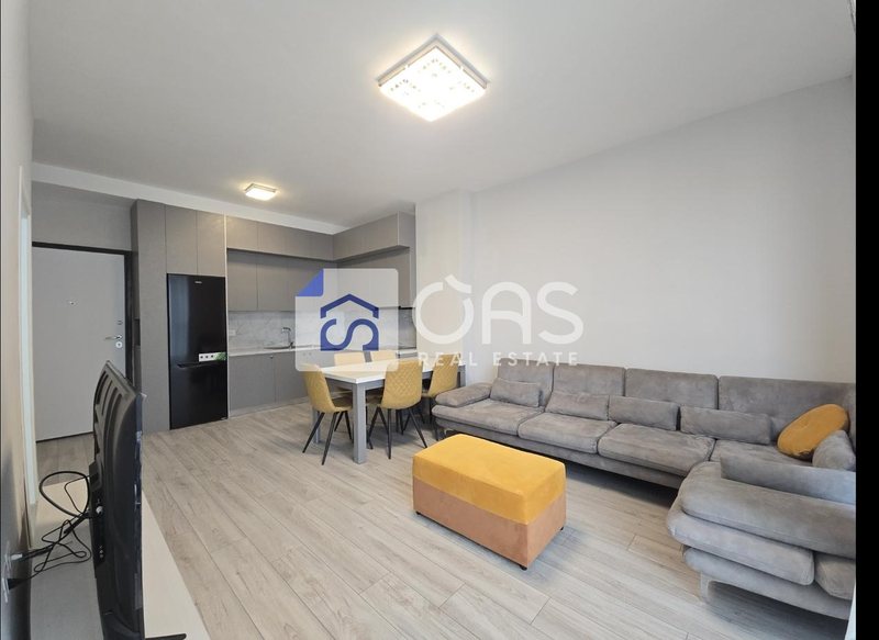 Appartamento 1+1 in affitto a Komuna e Parisit, Tirana, 70 m²