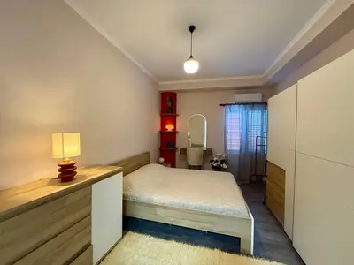 Apartament 2+1 me qera në Liqeni i Tiranës, Tiranë, 105 m². Foto 9 nga 11