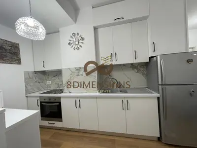 Appartamento 1+1 in vendita a Xhamlliku, Tirana, 48 m². Foto 2 di 9