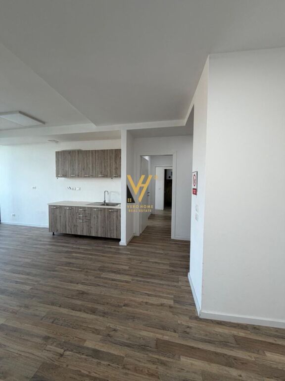 Ufficio in affitto a Lake View Residences, Tirana, 130 m². Foto 2 di 3