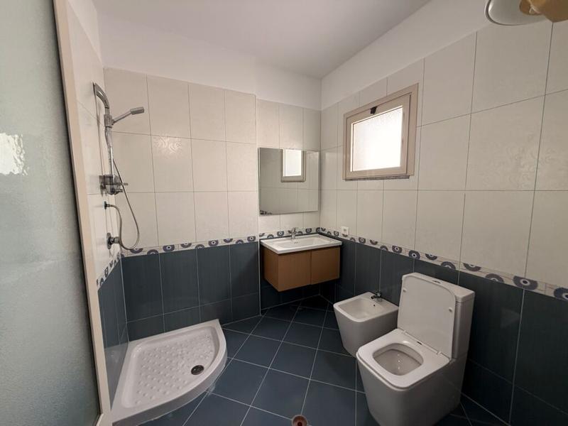 Apartament 1+1 në shitje në Rruga Rrota e Kuqe, Durrës, 65 m². Foto 6 nga 7