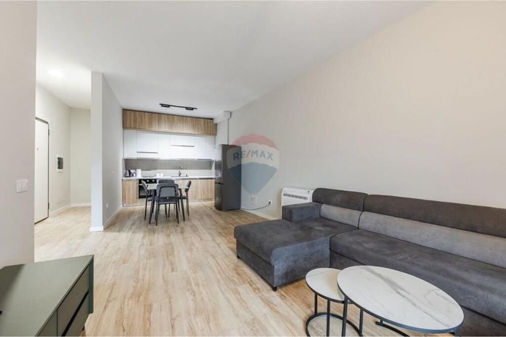Apartment for rent in Rruga e Kavajës, Tirana, 70 m². Photo 2 of 3