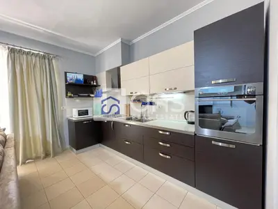 Apartament 2+1 me qera në Kopshti Zologjik, Tiranë, 119 m². Foto 2 nga 10