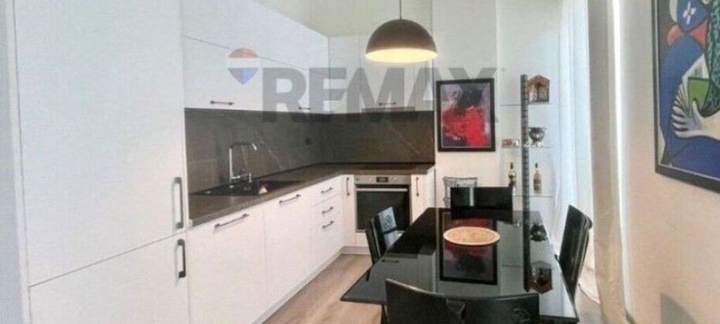 Appartamento in vendita a Kompleksi Delijorgji, Tirana, 74 m². Foto 2 di 3