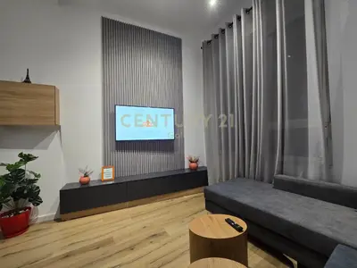 Apartament 1+1 në shitje në Rruga Frosina Plaku, Tiranë, 71 m². Foto 2 nga 12