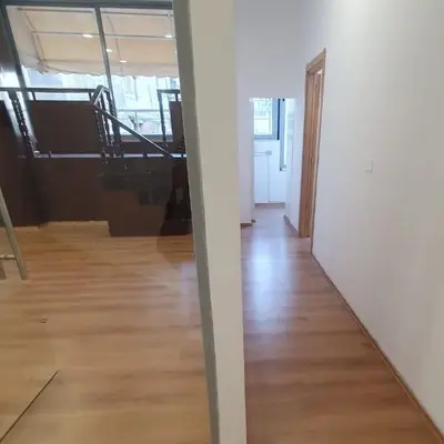 Ambient biznesi me qera në Rruga Bardhok Biba, Tiranë, 65 m². Foto 2 nga 3
