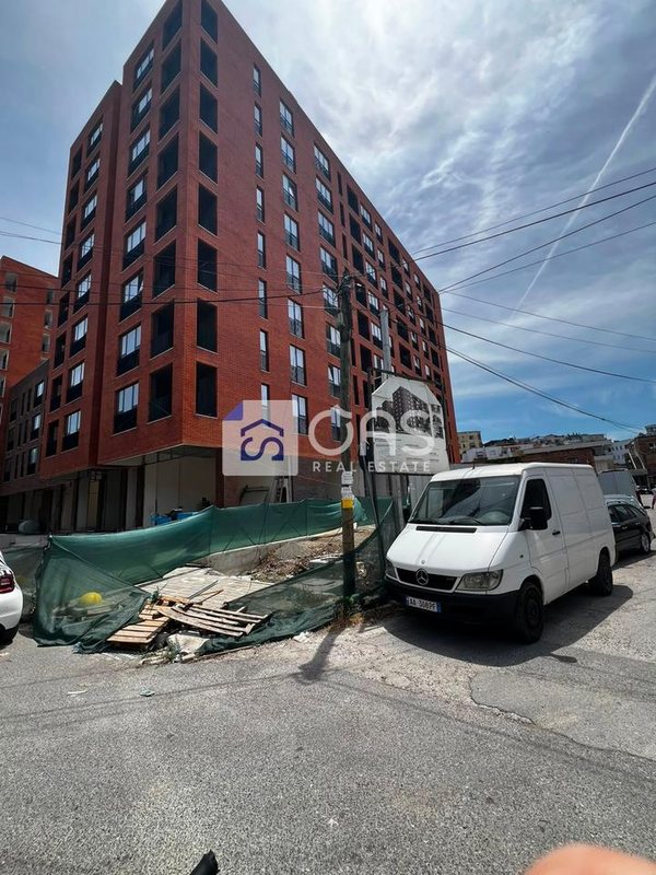 Parking në shitje në Pran Ish Frigoriferit, Tiranë, 20 m². Foto 2 nga 3