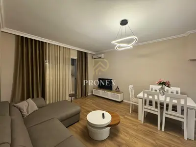 Apartament 1+1 me qera në Stacioni i Trenit, Tiranë, 70 m². Foto 2 nga 12