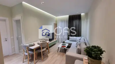 Apartament 1+1 me qera në Myslym Shyri, Tiranë, 50 m². Foto 2 nga 4