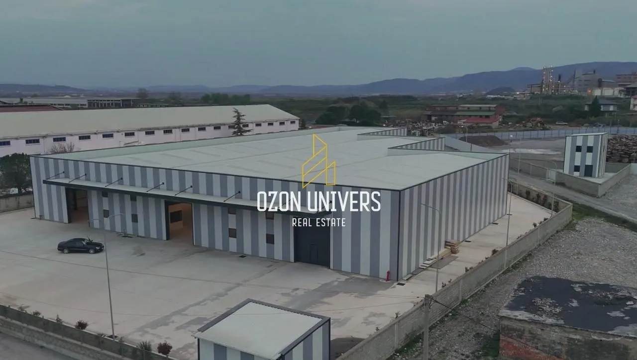 Warehouse for sale in Zona e Metalurgjikut, Elbasan, 3,264 m². Photo 1 of 2