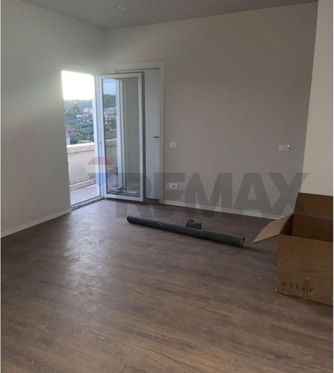 Apartment for sale in Astir, Tirana, 96 m². Photo 2 of 3
