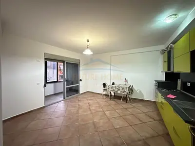 Appartamento 2+1 in affitto a Myslym Shyri, Tirana, 60 m². Foto 2 di 5
