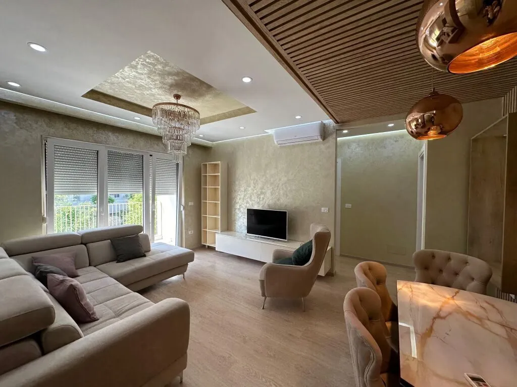 Apartament 2+1 me qera në Park Life Residence, Tiranë, 108 m². Foto 1 nga 9