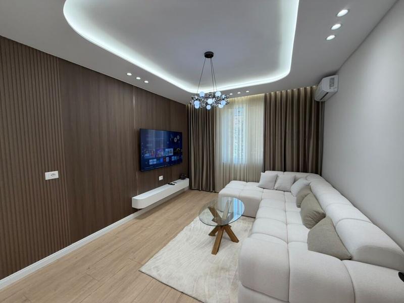 Apartament 1+1 në shitje në Petro Nini Luarasi, Tiranë, 55 m²