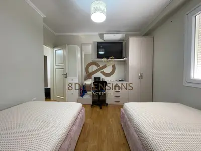 Apartament 3+1 në shitje në Kopshti Botanik Zoologjik, Tiranë, 180 m². Foto 9 nga 12