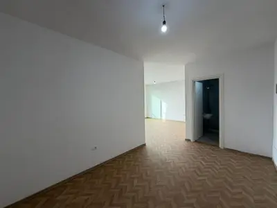 Apartament 1+1 me qera në Farmacia 10, Tiranë, 65 m². Foto 4 nga 7