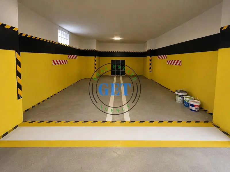 Garazh në shitje në Lagjia 4, Durrës, 29 m²
