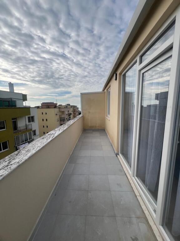 Apartament 2+1 në shitje në Lagja 13, Durrës, 85 m². Foto 9 nga 12