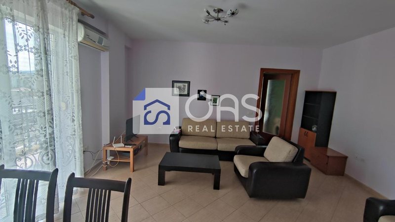 Appartamento 1+1 in affitto a Brryli, Tirana, 78 m²