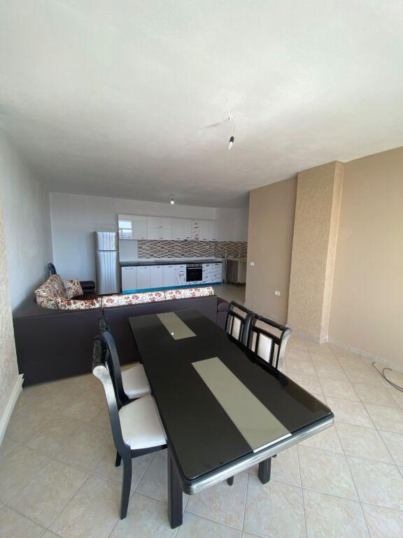 Apartament 2+1 me qera në Ardeno Mobilime, Tiranë, 127 m². Foto 2 nga 11