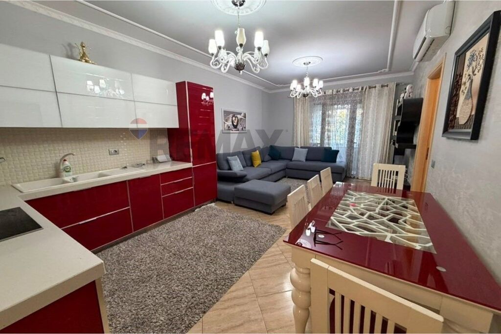 Appartamento in vendita a Rruga e Dibrës, Tirana, 104 m². Foto 1 di 3