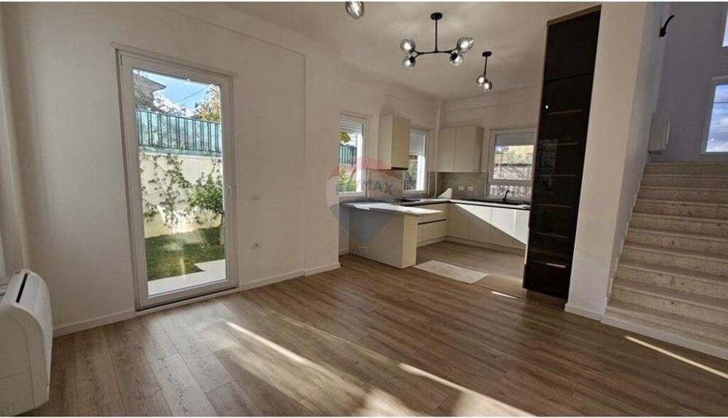 Villa for rent in TEG, Tirana, 360 m². Photo 3 of 3