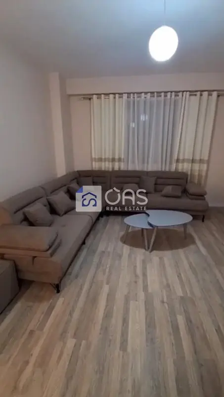 Appartamento 1+1 in affitto ad Astir, Tirana, 65 m²