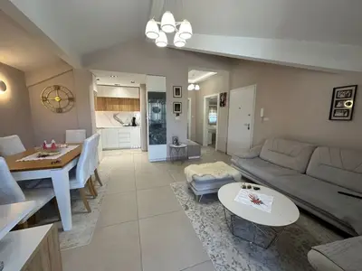 Appartamento 2+1 in affitto a Varri i Bamit, Tirana, 80 m². Foto 3 di 8