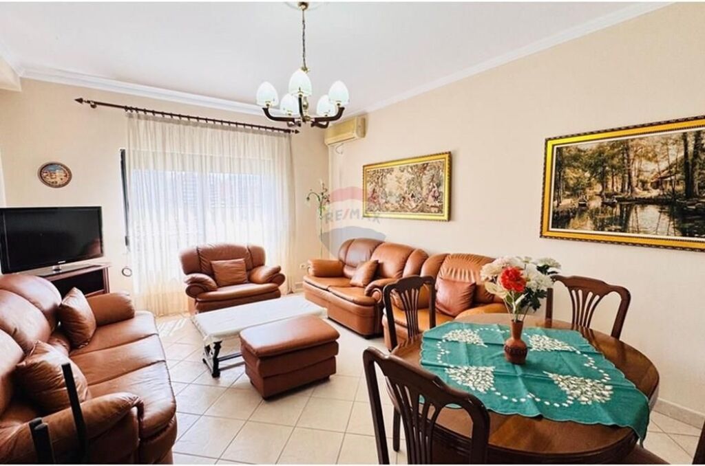 Apartament në shitje në Rruga Frosina Plaku, Tiranë, 105 m². Foto 1 nga 3