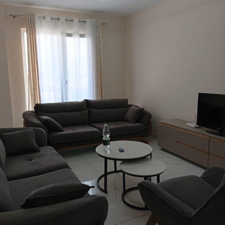 Apartament 2+1 në shitje në Bulevardi Nënë Tereza, Kamëz, 99 m². Foto 5 nga 6