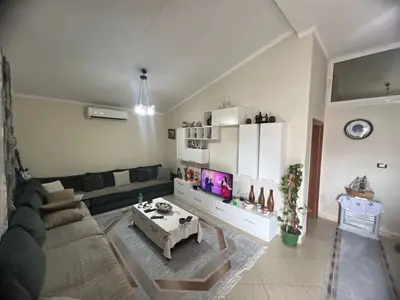 Villa for sale in Rruga e Rrashbullit, Durrës, 437 m². Photo 10 of 10