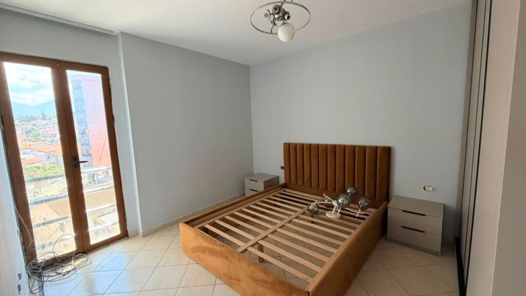 Apartment 2+1 for sale in Ali Demi, Tirana, 105 m². Photo 2 of 3