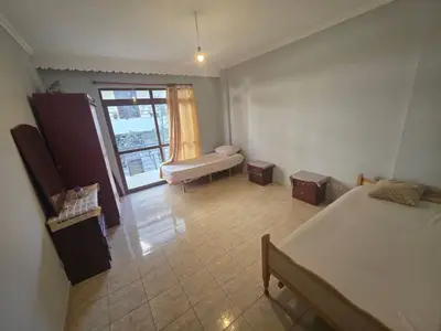 Apartament 1+1 me qera në Rruga 5 Maji, Tiranë, 70 m². Foto 3 nga 3