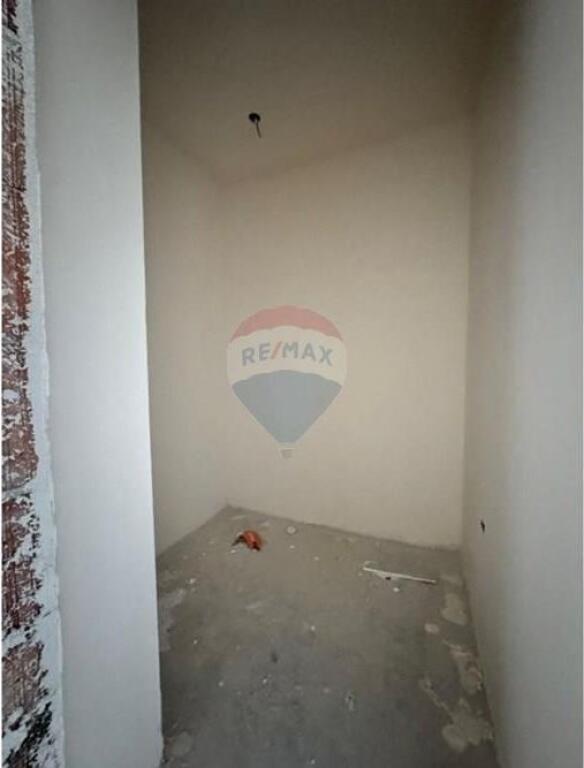 Appartamento in vendita a Porcelan, Tirana, 131 m². Foto 2 di 3