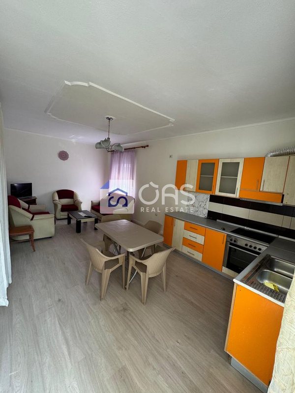 Appartamento 2+1 in affitto a Komuna e Parisit, Tirana, 85 m²