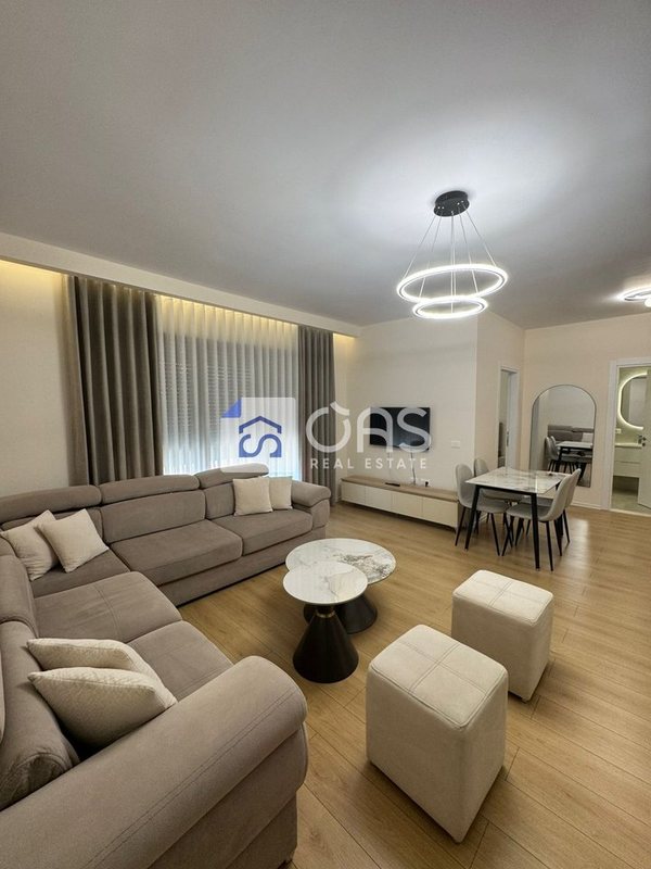 Apartament 1+1 me qera në Bulevardi i Ri, Tiranë, 68 m²