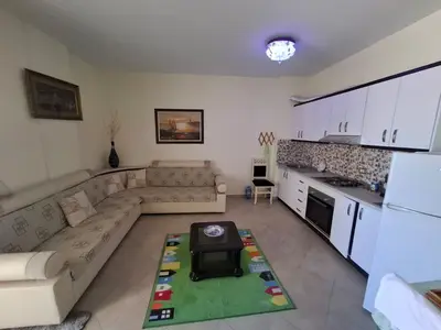 Apartament 1+1 me qera në Lagja 13, Durrës, 60 m². Foto 2 nga 8