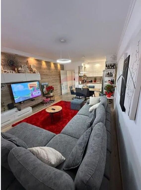 Apartment for sale in Astir, Tirana, 115 m². Photo 2 of 3