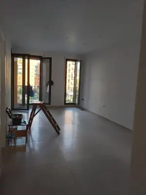 Appartamento 1+1 in affitto a Rruga Kongresi i Manastirit, Tirana, 60 m². Foto 2 di 5