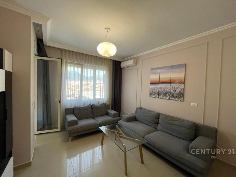 Apartament 1+1 në shitje në Rruga Karl Gega, Tiranë, 69 m²