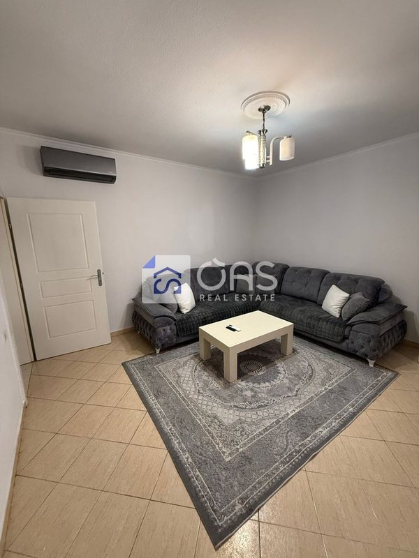 Appartamento 2+1 in affitto a Rruga 5 Maji, Tirana, 70 m²