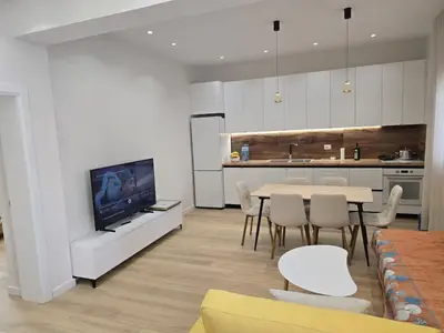 Shtëpi private me qera në Harry Fultz, Tiranë, 300 m². Foto 3 nga 9