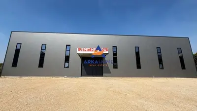 Warehouse for rent in Rruga Myslym Keta, Tirana, 150 m². Photo 3 of 3