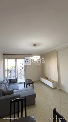 Apartament 1+1 me qera në Kompleksi Delijorgji, Tiranë, 74 m². Foto 2 nga 5