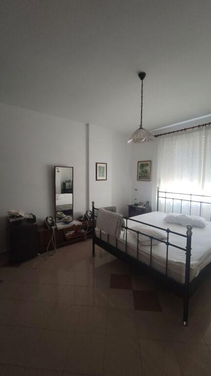 Apartament 2+1 në shitje në Rruga Qemal Stafa, Tiranë, 107 m². Foto 5 nga 7
