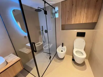 Vilë 2+1 me qera në Kompleksi Grand, Tiranë, 70 m². Foto 10 nga 11