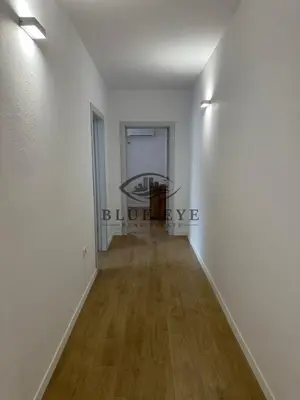 Apartament 2+1 me qera në Markata Fruta Perimeve & Bylmet, Durrës, 110 m². Foto 8 nga 10