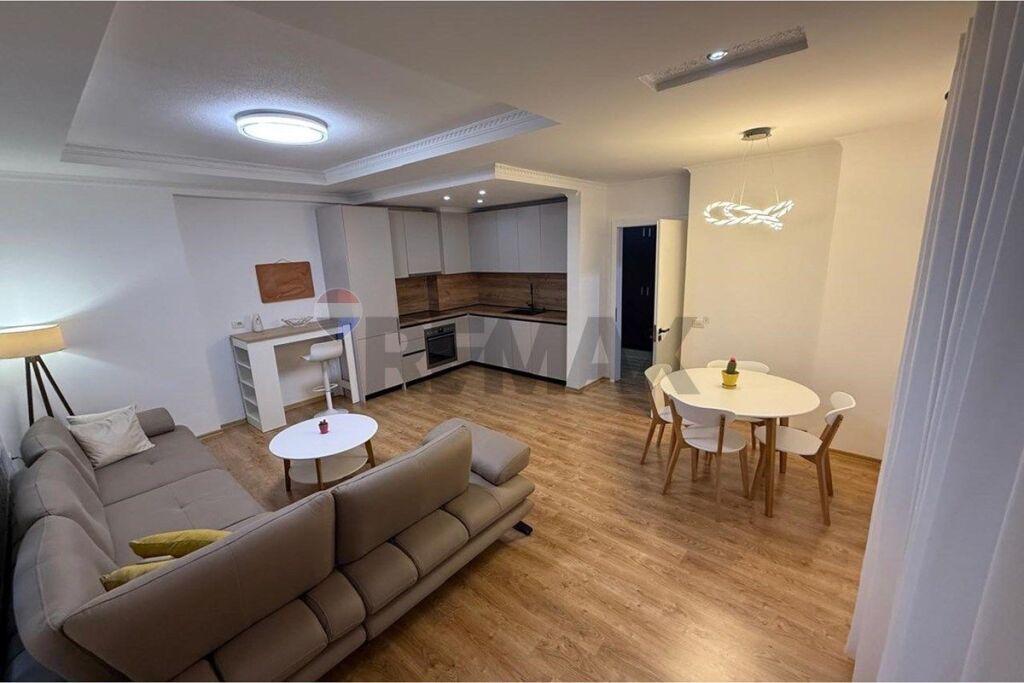 Apartment for sale in Fresku, Tirana, 75 m². Photo 2 of 3