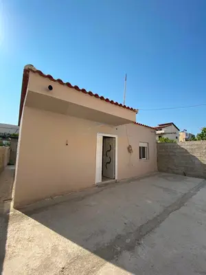 House for sale in Vlorë, 189 m². Photo 2 of 8