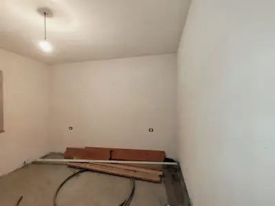 Villa in vendita a Fushe Preze, Tirana, 250 m². Foto 1 di 4